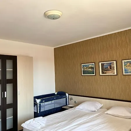 Apartament Di Landi Ravda